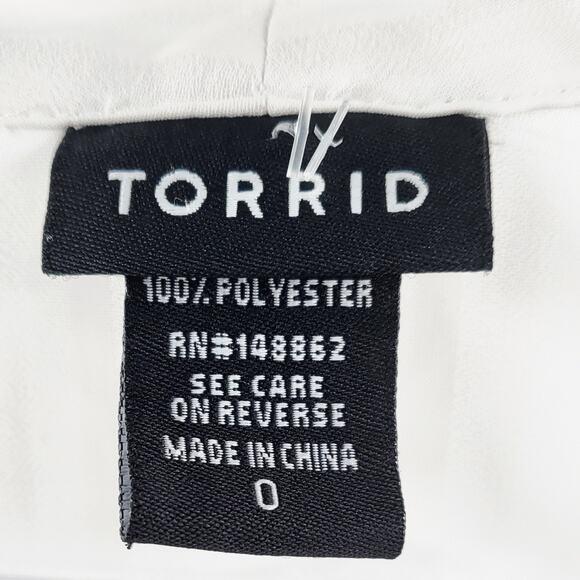 Torrid White Pleated Long-sleeve Button-down Blouse Tie-Neck Womens Torrid 0 (L) - Picture 7 of 8